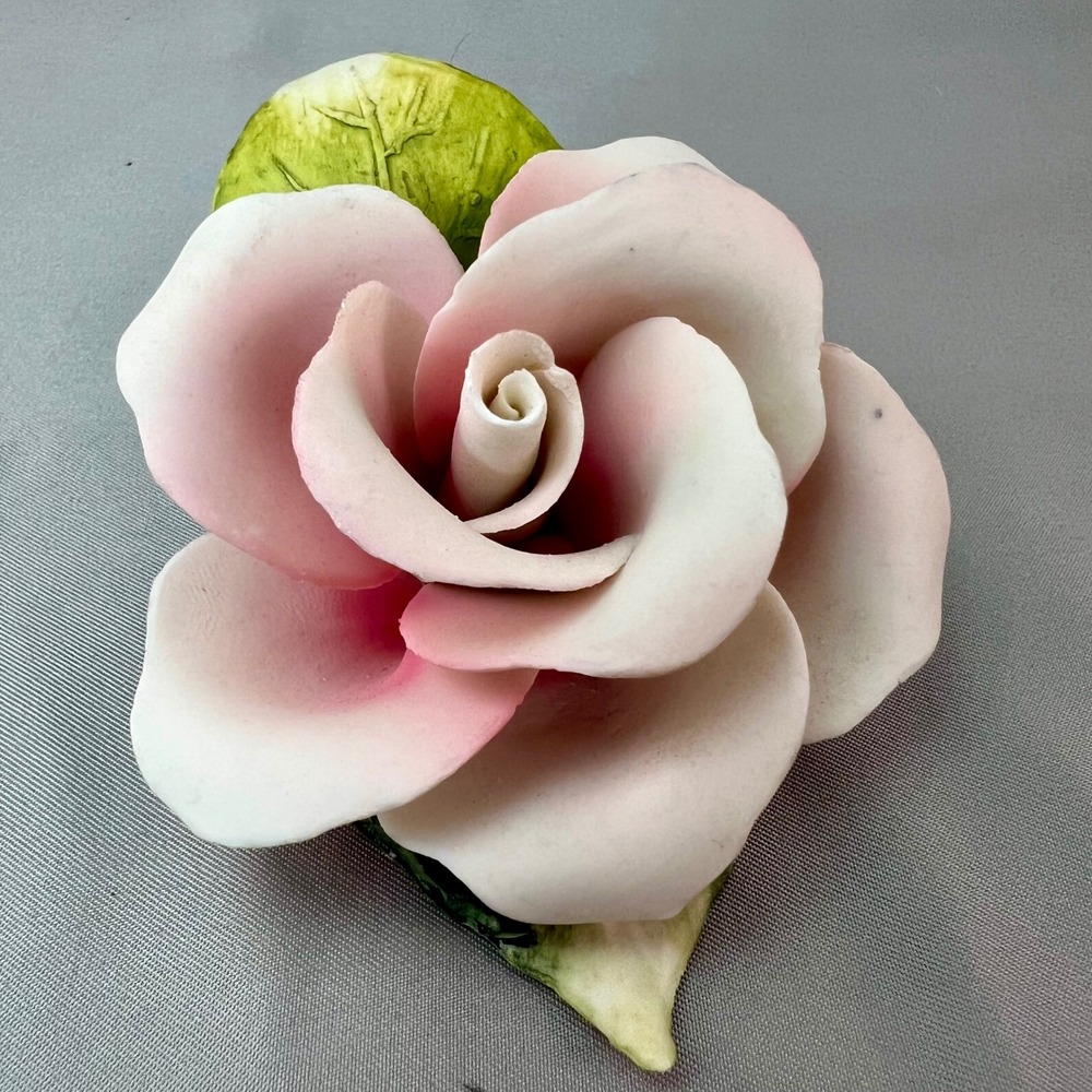Capodimonte Porcelain Rose Figurine Italy Pink Vintage Good Floral Bisque Small